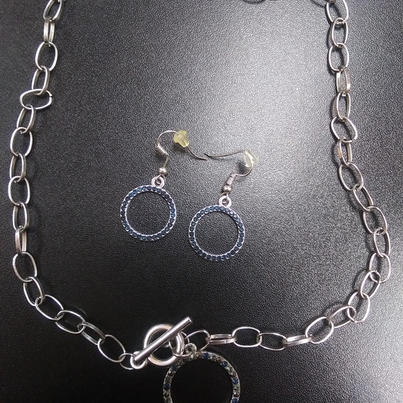 Paparazzi circle necklace and earrings - Picture 1 of 5